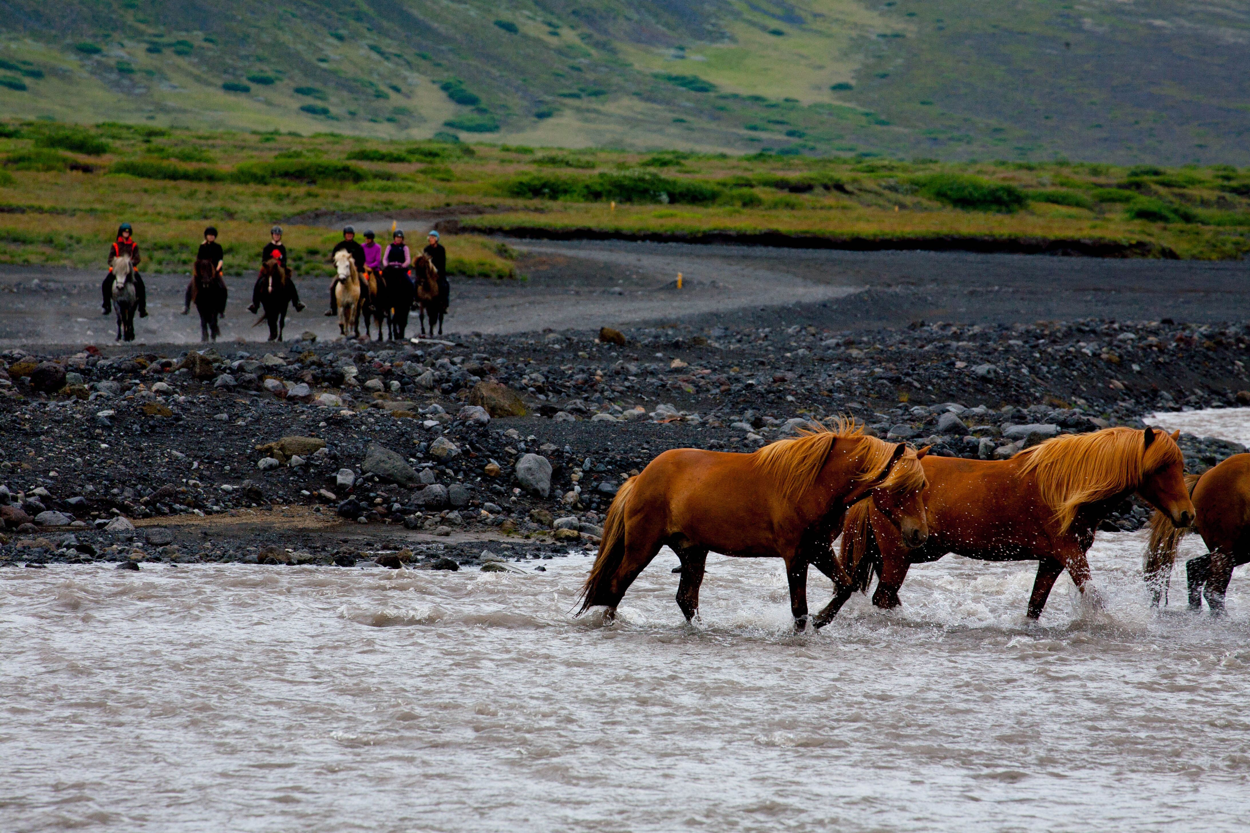 Onderweg tijdens paardrijtocht Þórsmörk