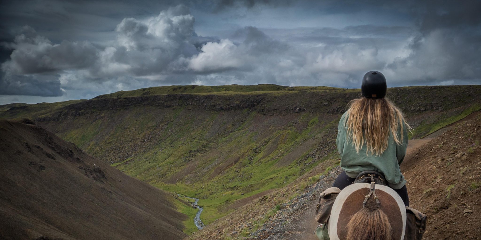 Bewolkte dag paardrij-excursie - Excursies IJsland