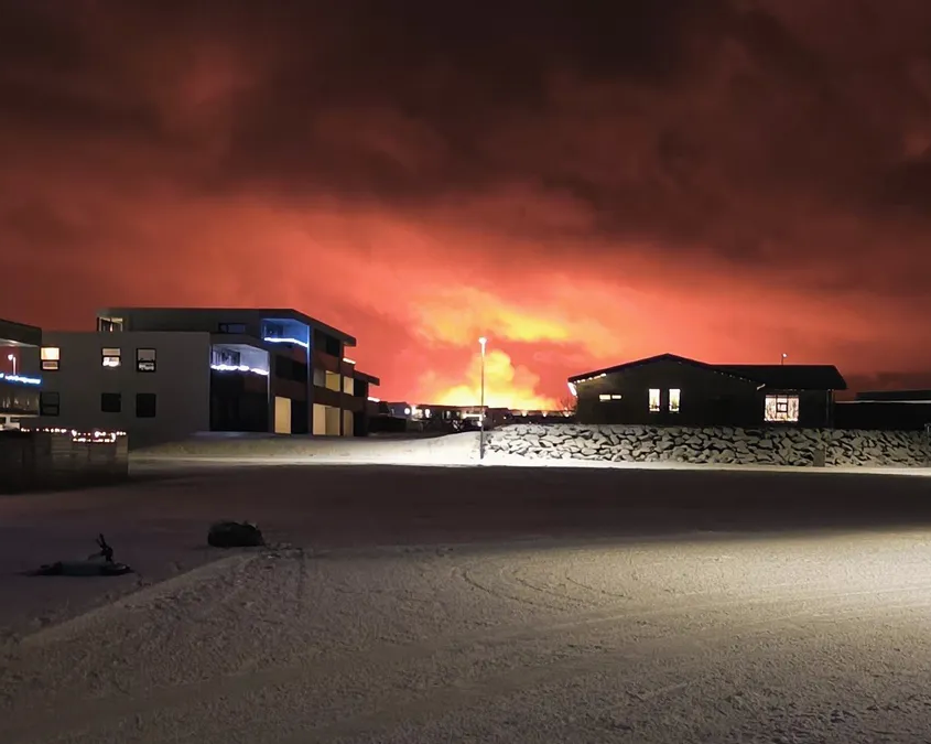 Uitbarsting 19 december 2023 vanuit zicht vanuit Njarvík